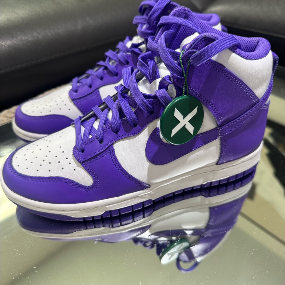 Nike Purple and White Women's Sneakers